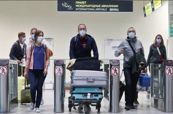 
Россиян, которые привезут коронавирус из-за границы, привлекут к ответственности 