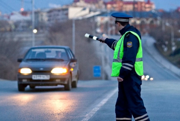 
Госдума приняла закон о штрафах для автомобилистов, не предусмотренных ПДД 